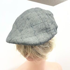 David and Young Gray Flat Cap